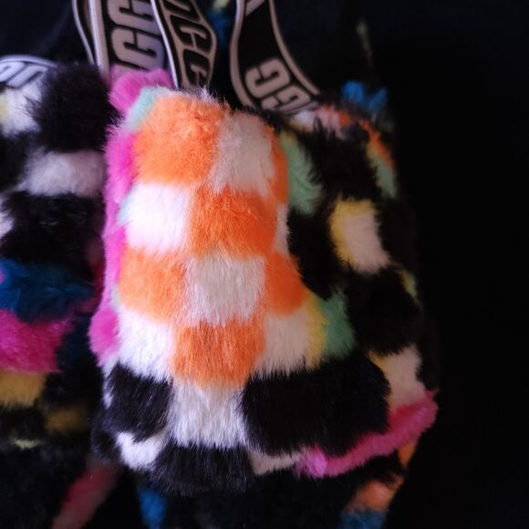 UGG Fluff Yeah Slide Check Checkerboard Plush Strap Back Size 5 Sandals Slides - Picture 6 of 13